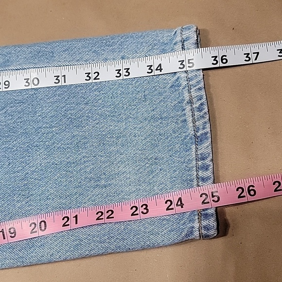Levi's Size 25 Waist 501 Original Cropped Ripped Women's Jeans, Exc. Used Cond. - Picture 9 of 14